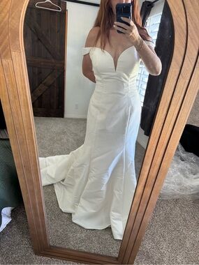 Essence of Australia Off-Shoulder Ivory Bridal Gown NWT